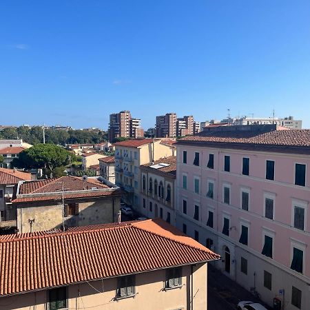 Faro B&B Livorno Esterno foto
