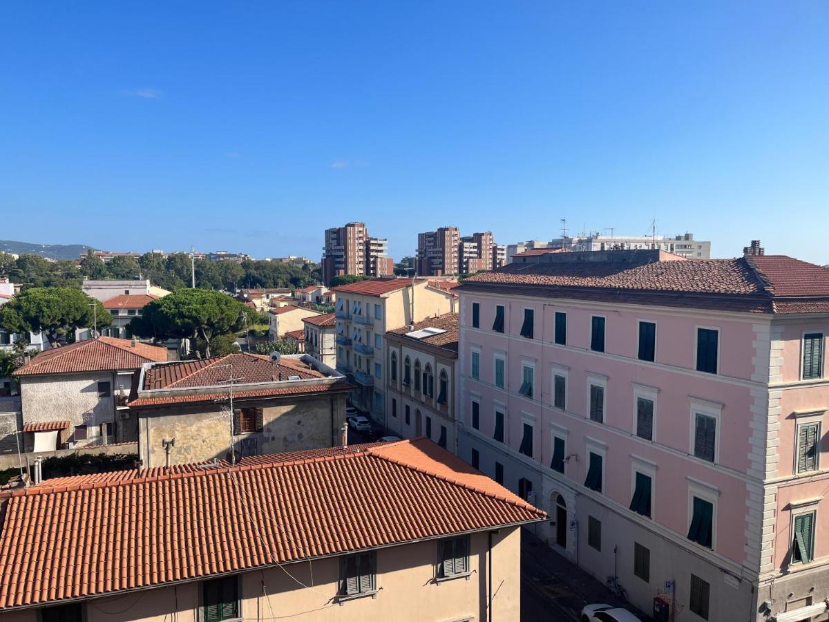 Faro B&B Livorno Esterno foto